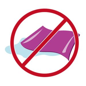 障子をいきなり水拭きするのは危険です